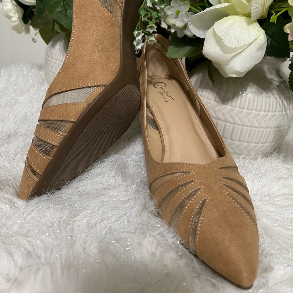 Chic Tan Women's Heels